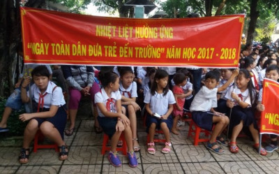 Lễ ra quân hưởng ứng "Ngày toàn dân đưa trẻ đến trường năm 2017"